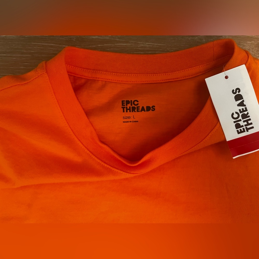 NWT Epic Threads Tee - Picture 4 of 5